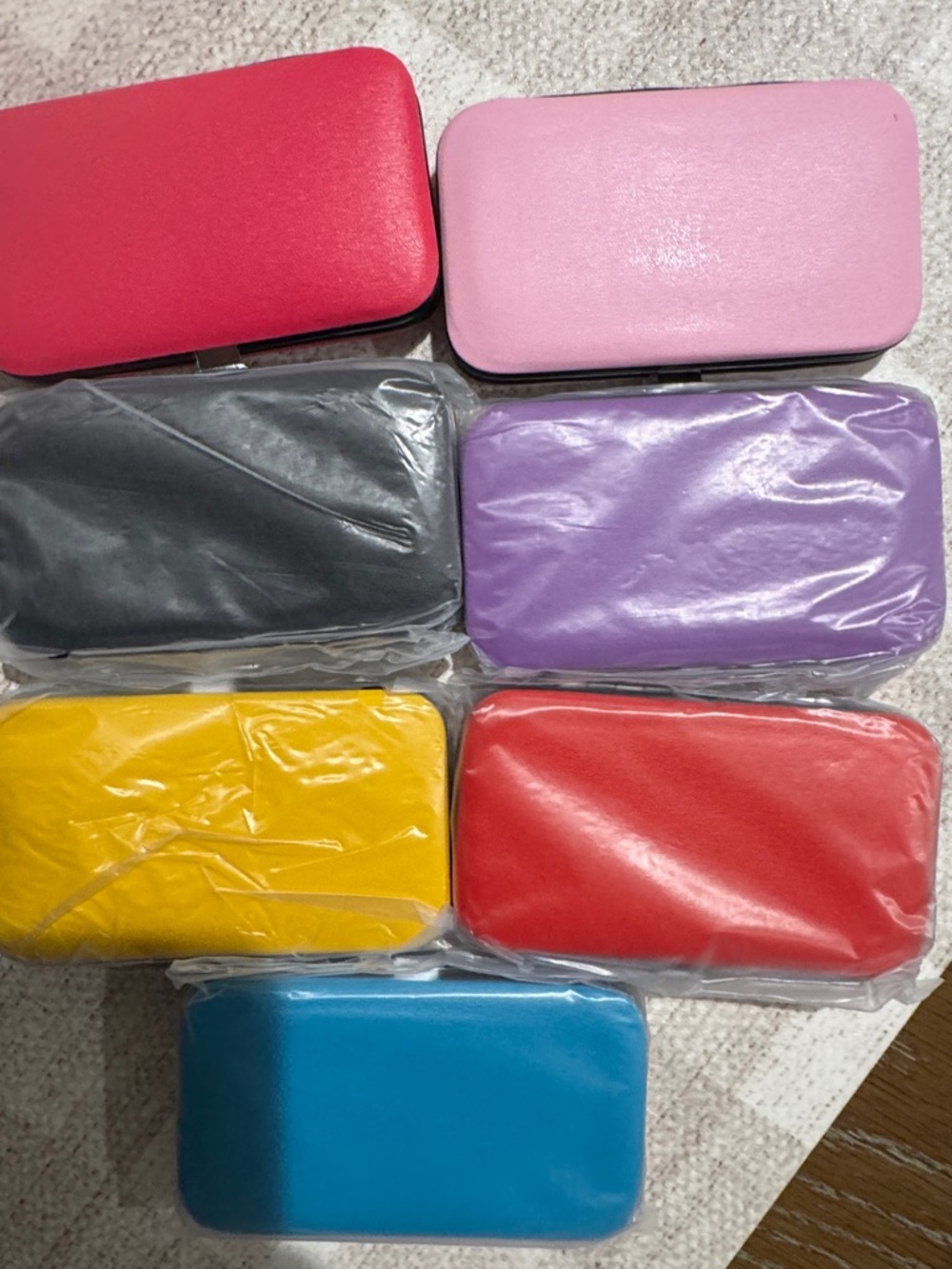 Facial, Manicure, & Grooming 8-Piece Kit Qty1 NWOT for travel, purse, car, gift - Picture 3 of 5